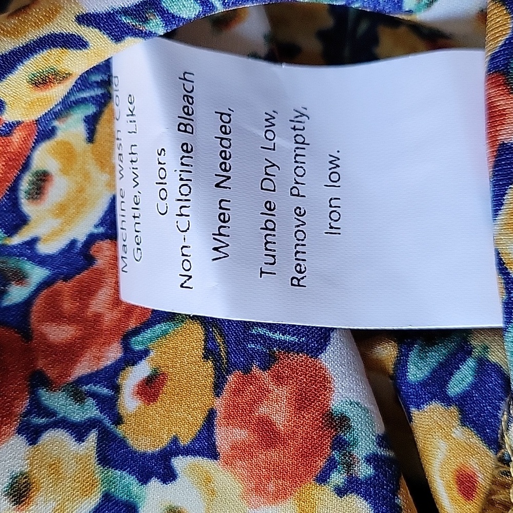 Pretty Garden multicolored halter fit and flare, swing dress. size M - Picture 12 of 16
